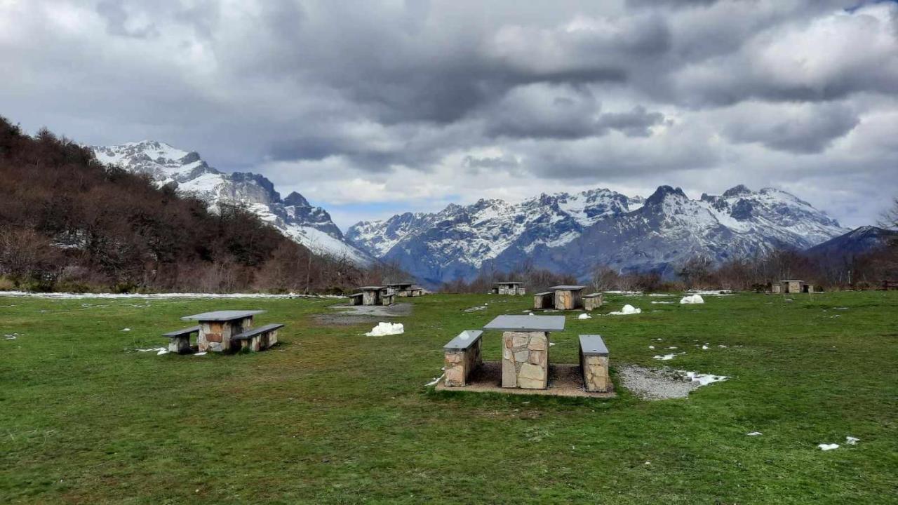 Riaño en las Montañas de Carmen Exterior foto